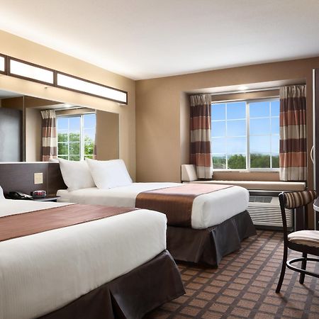 Microtel Inn & Suites By Wyndham Midland Exteriér fotografie