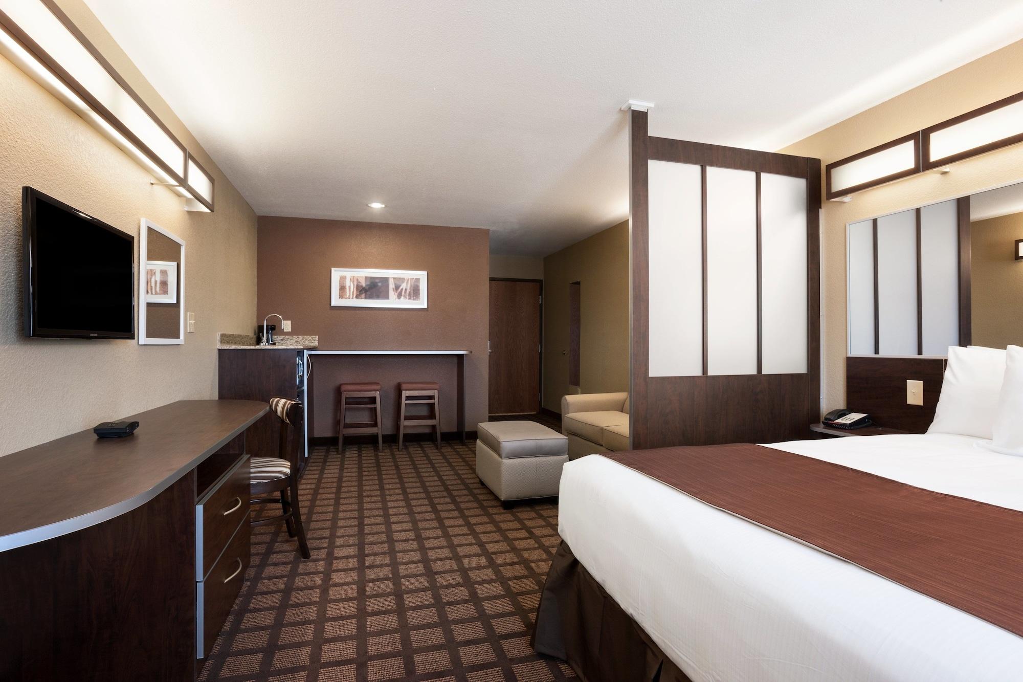 Microtel Inn & Suites By Wyndham Midland Exteriér fotografie