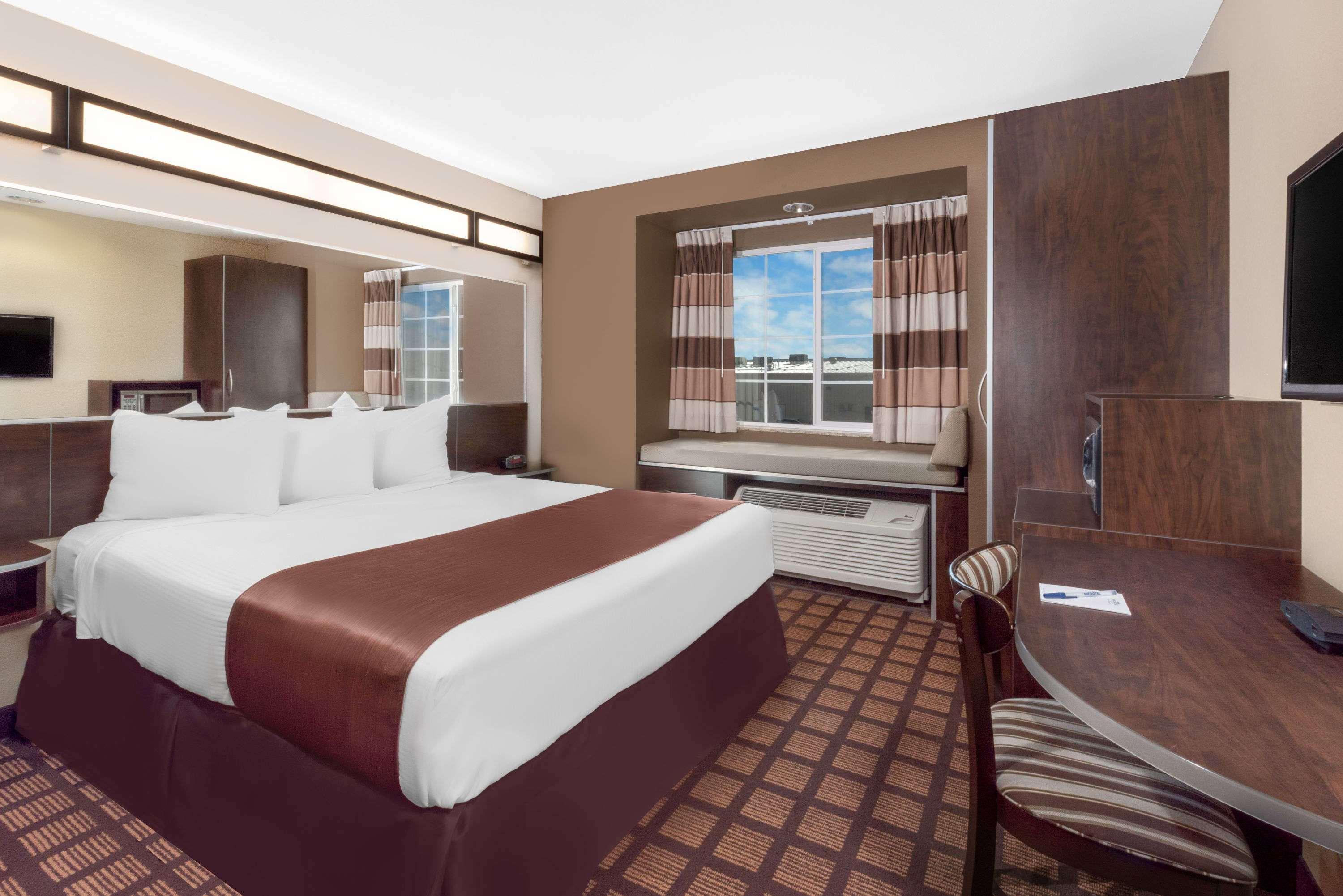 Microtel Inn & Suites By Wyndham Midland Exteriér fotografie