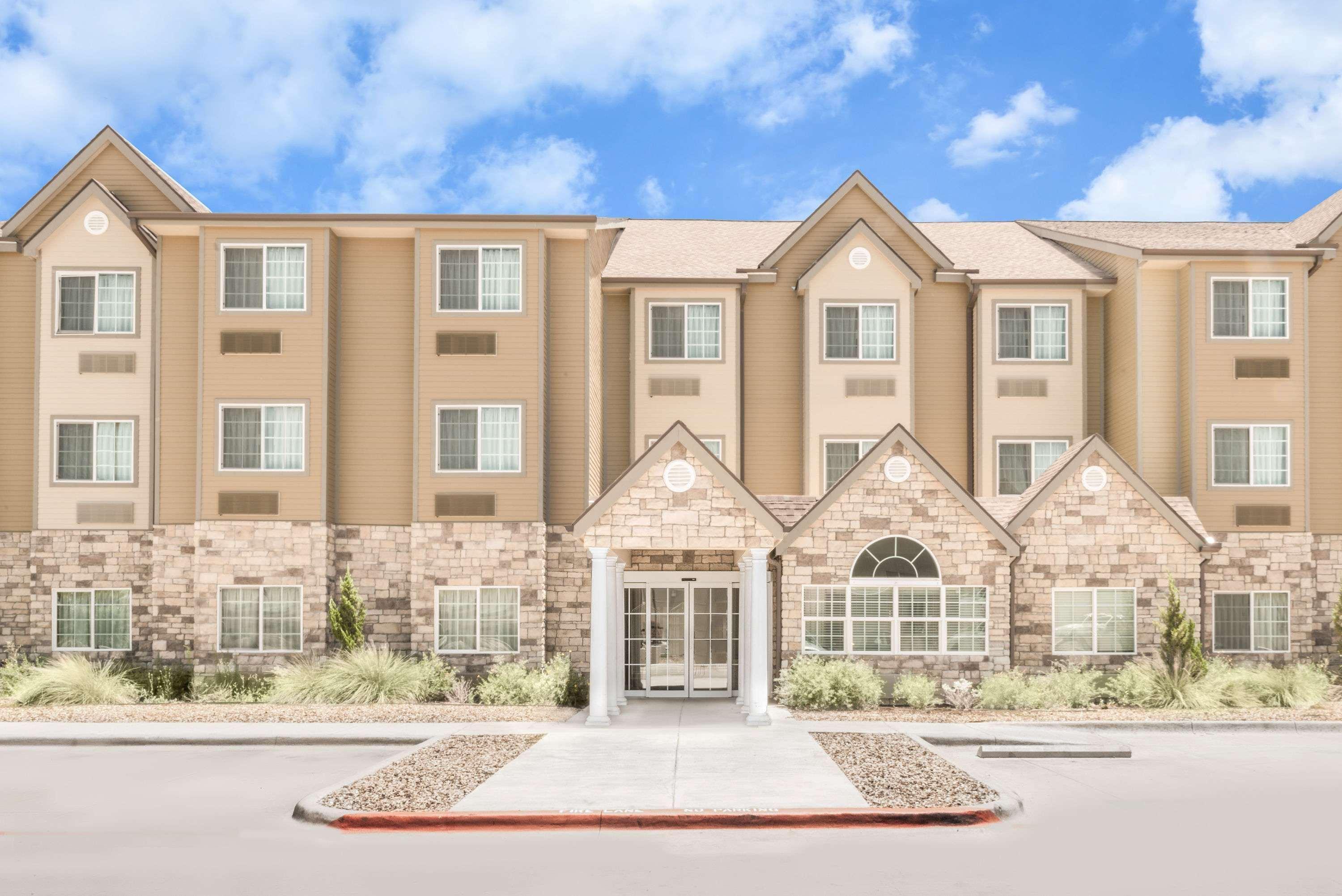 Microtel Inn & Suites By Wyndham Midland Exteriér fotografie